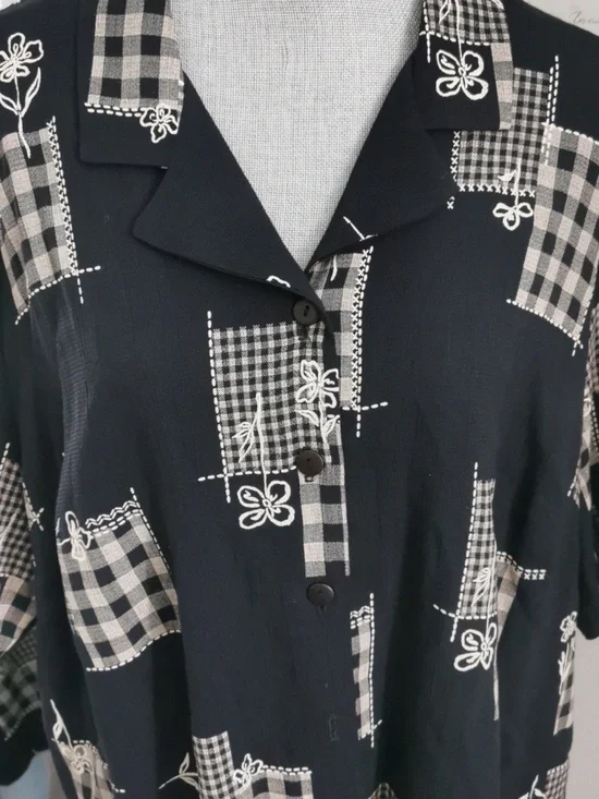 Womens Vintage Addition Elle Patchwork Floral ButtonDown Blouse Size 18W - Picture 2 of 6